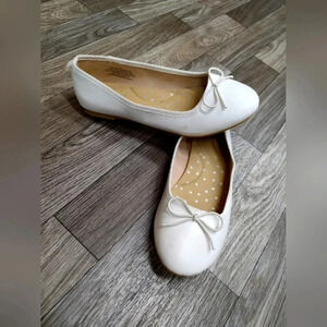 Cat and jack girls size 3 flats